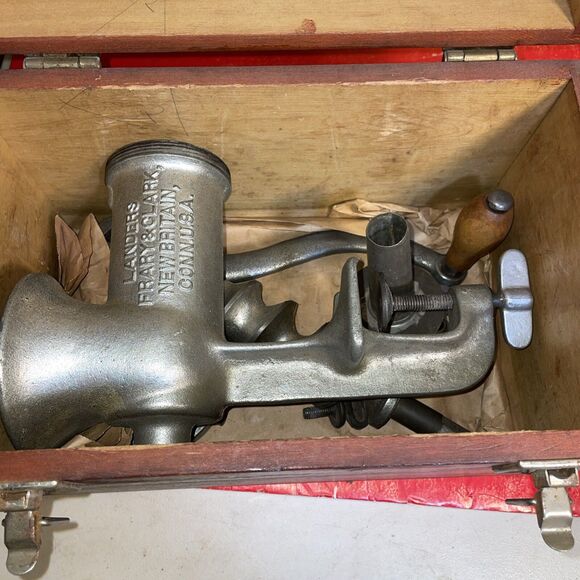 Vintage CLIMAX Hand Crank Counter Mount Meat Grinder Food Chopper With Box